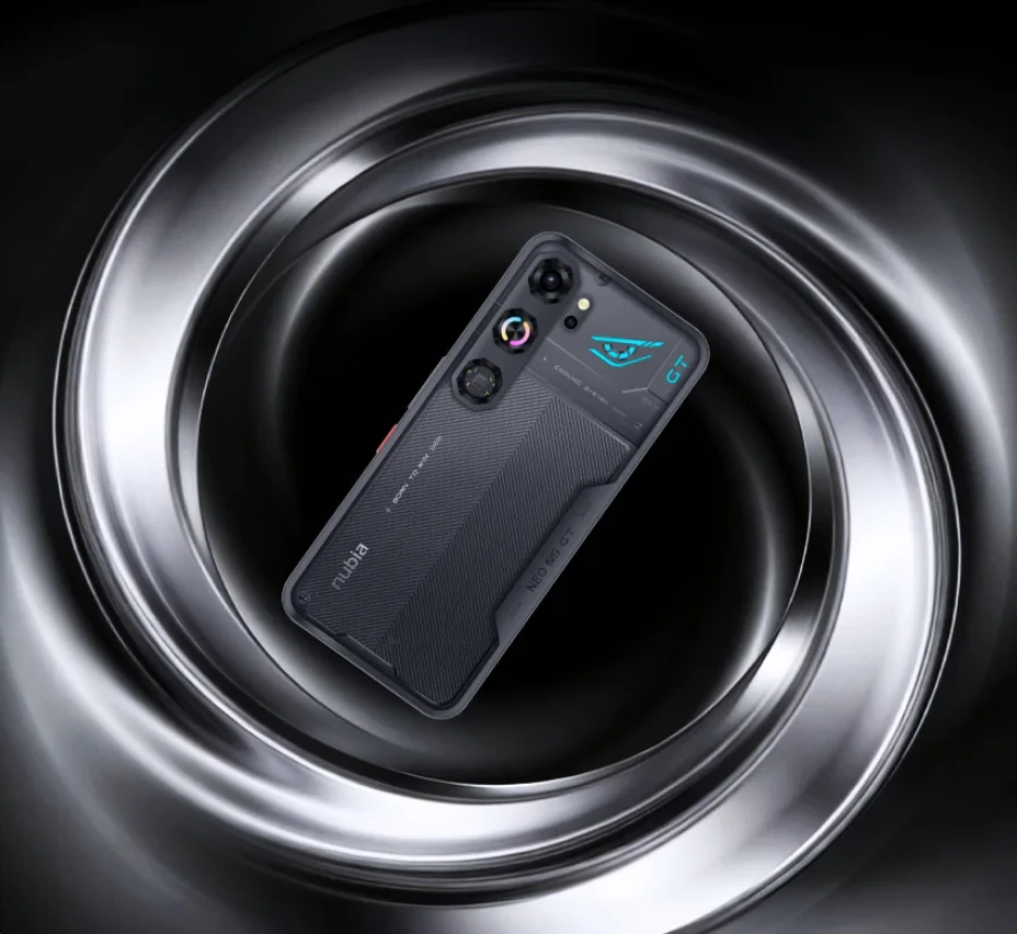 Tył smartfona nubia Neo 5 GT otoczony wirującą, metaliczną wstęgą.